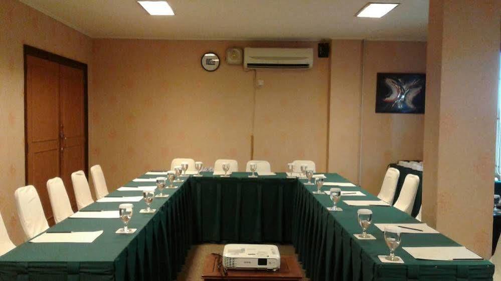 Hotel Anugerah Palembang Eksteriør bilde
